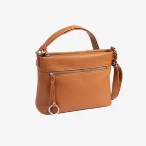 BOLSO BANDOLERA PLANO MUJER CAMEL ELARA 27X19X10 C